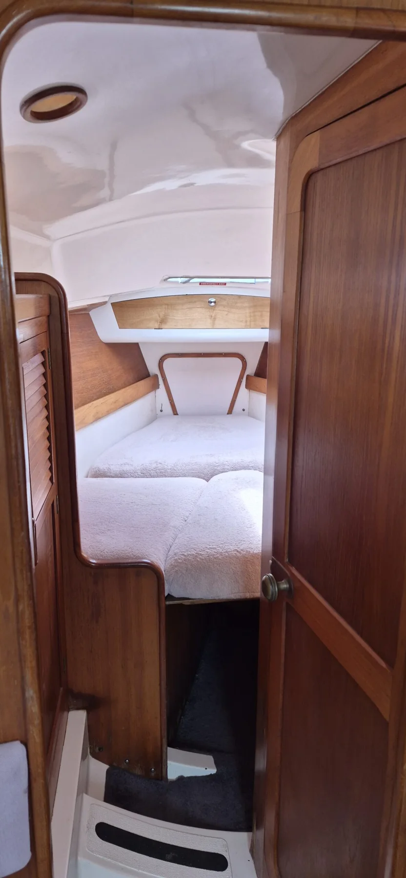 The forward double berth aboard Sensation
